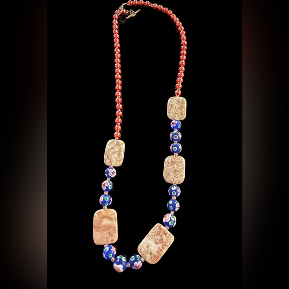Vintage Hand Crafted in Italy beautiful Glass Beads with Red Stones Necklace